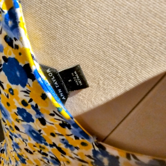 Ann Taylor, size 5 - Picture 3 of 4